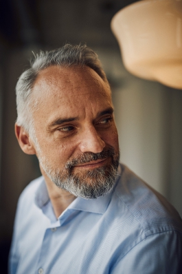 Karl Wehner, CEO Alibaba Deutschland, Bilanz Magazin Schweiz, 